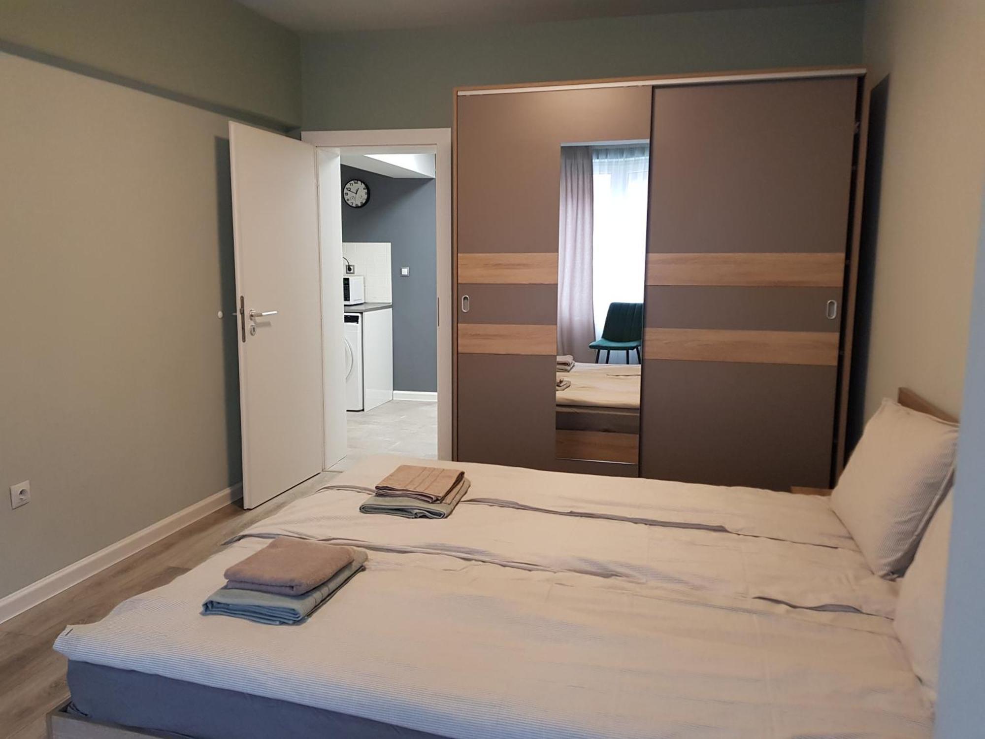 July's Comfort Place Apartment *